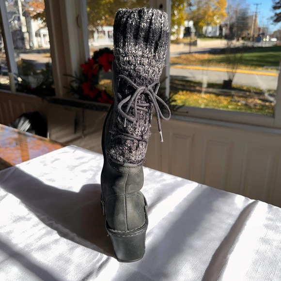 UGG - Skylar Wedge Boots, Black Suede Leather and knitted cuff, Size: US6/EU37 - Picture 4 of 10